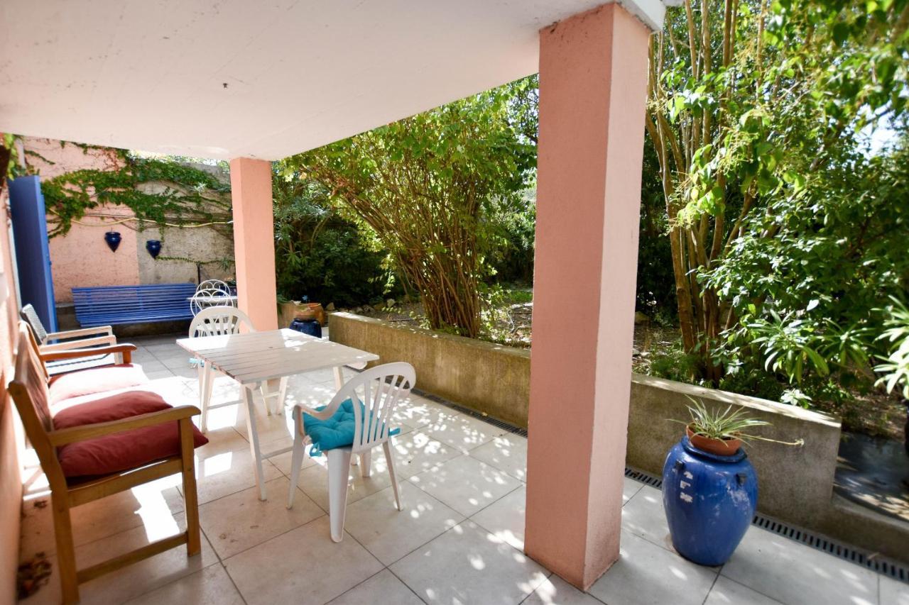 Moulin Rose, Parking - Jardin Apartment Arles Luaran gambar