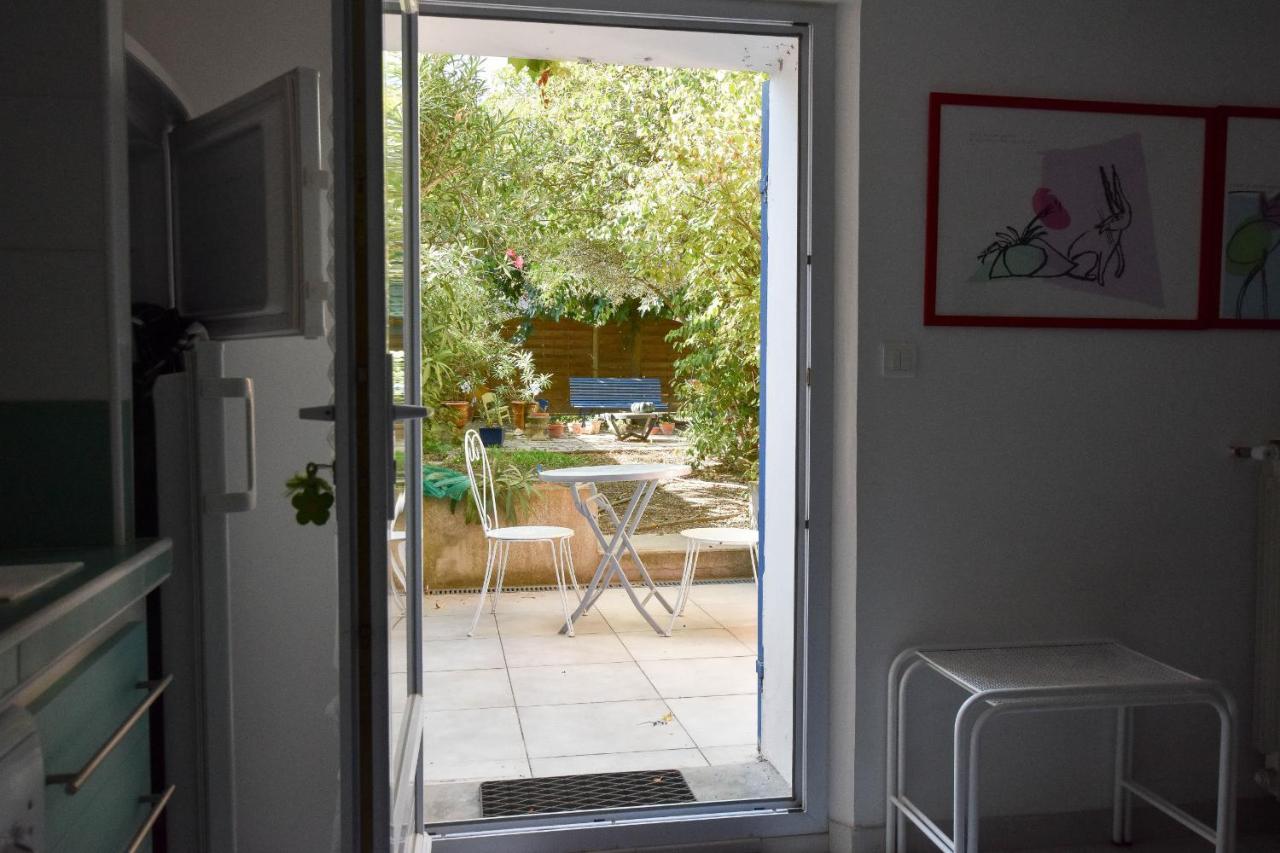Moulin Rose, Parking - Jardin Apartment Arles Luaran gambar